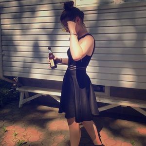 Meet your Posher, Anaya